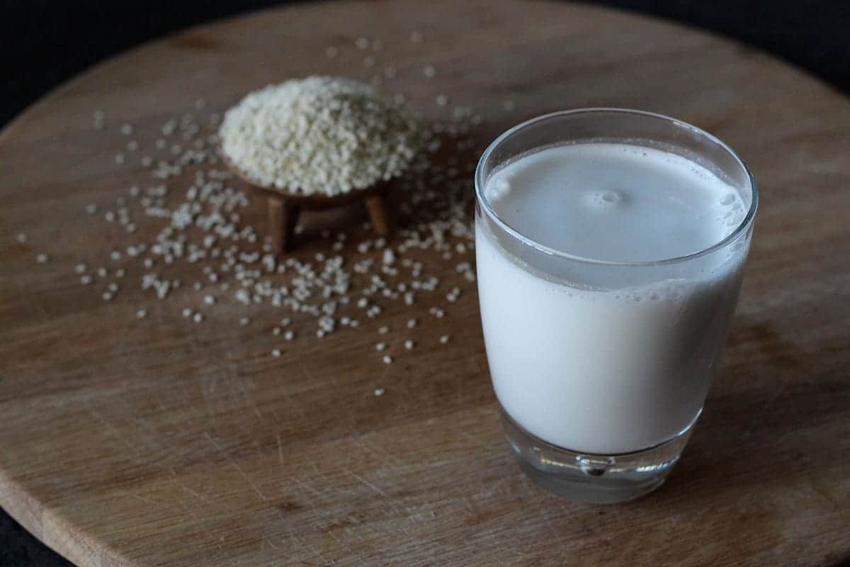 vanilla-infused-sesame-milk
